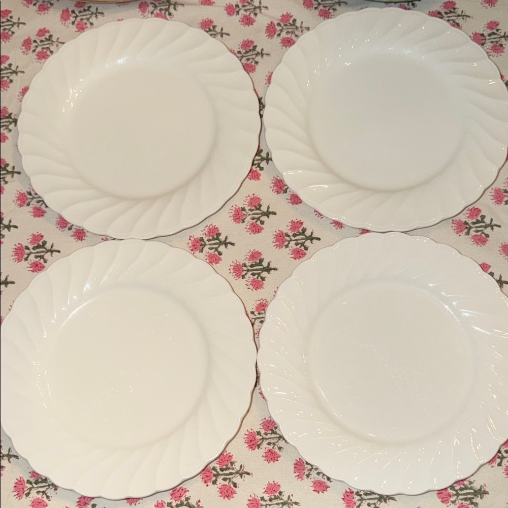 Noritake Windsor White Scalloped Rim 8” Salad Plates - Set of 4